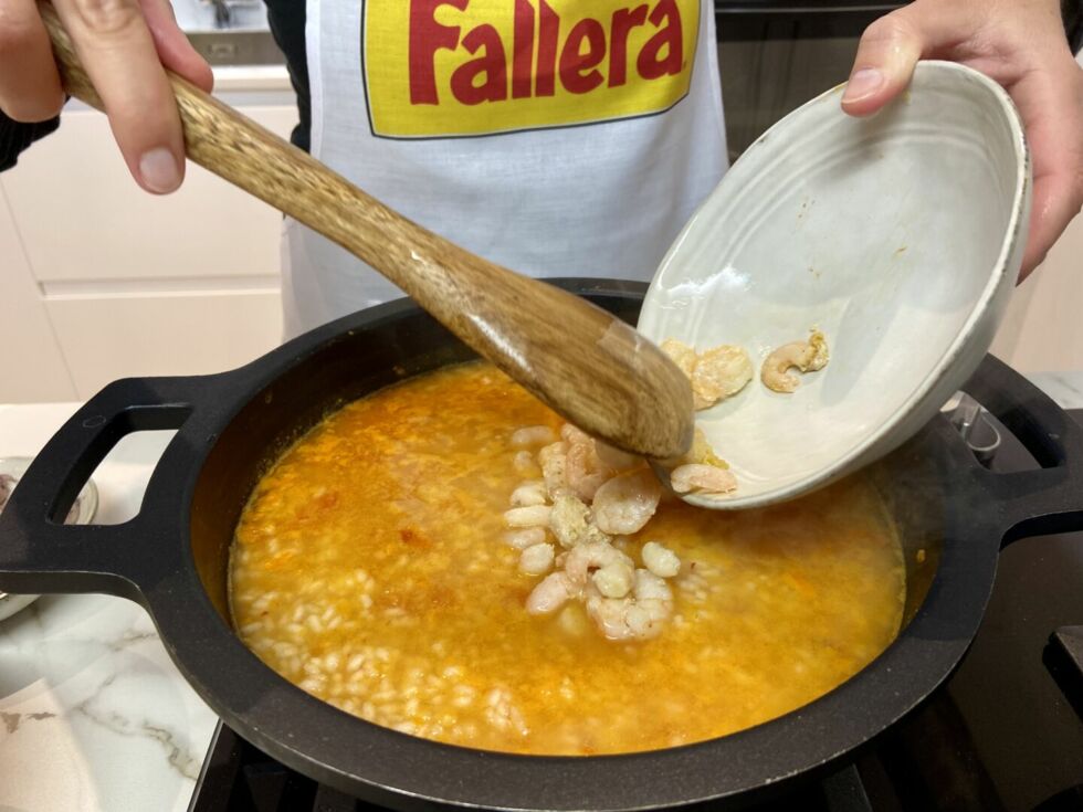 Tradicional Arroz Alicantino Con Salmorreta La Fallera