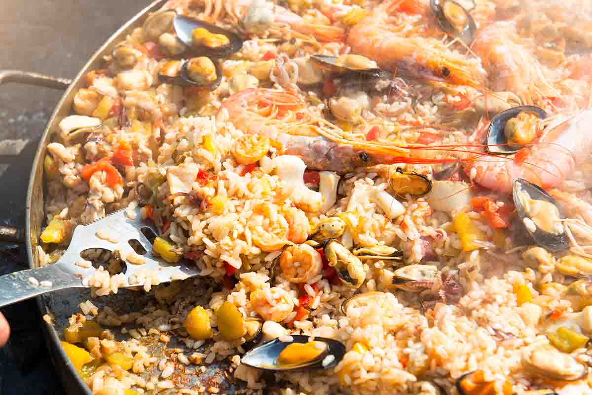 Socarrat paella: técnicas para un arroz perfecto