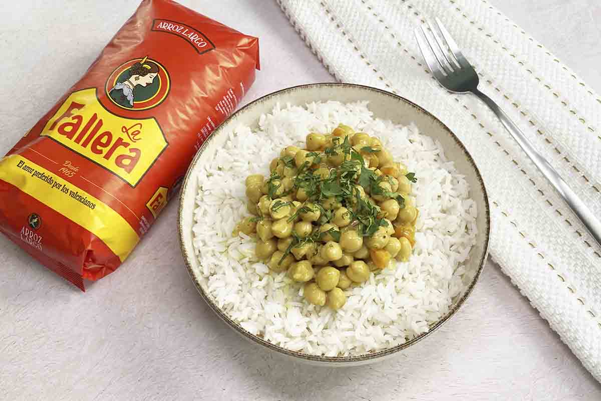 garbanzos al curry con arroz