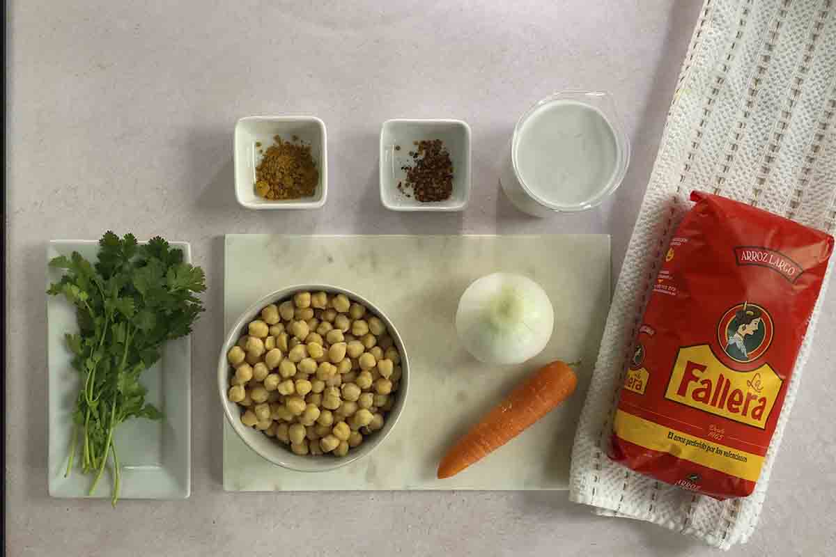 paso a paso garbanzos al curry con arroz ingredientes