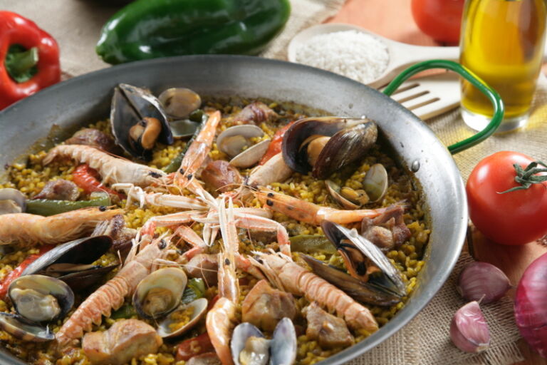 paella mixta marisco mejillones