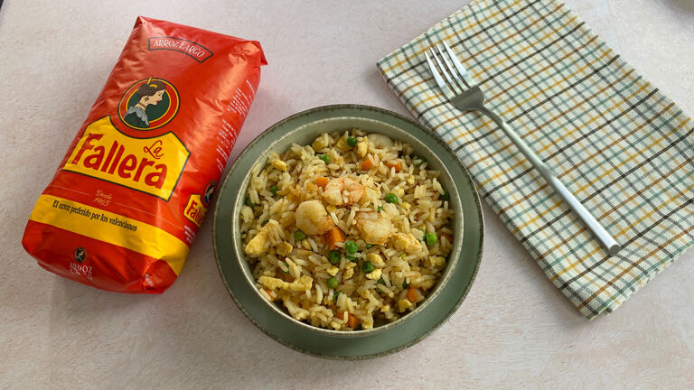 arroz frito con gambas