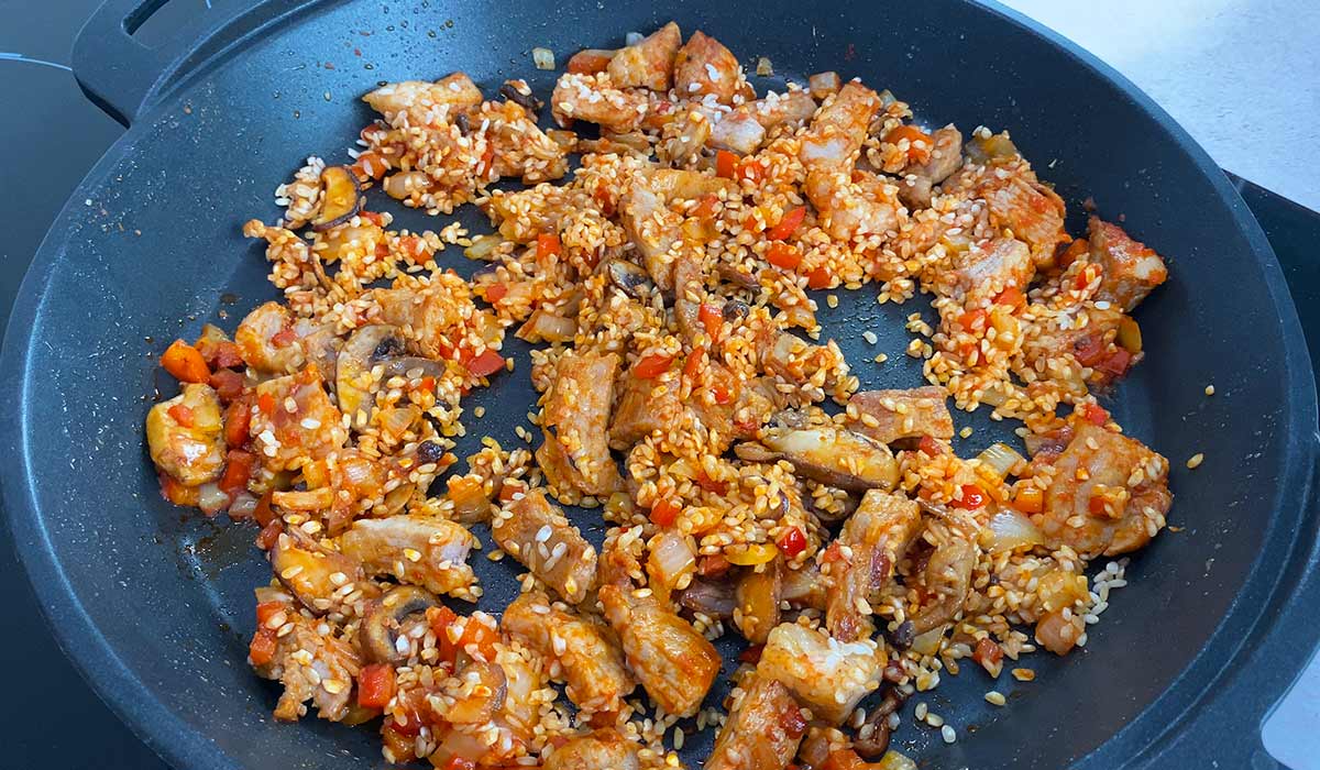 Tomate y arroz en Arroz con secreto, setas y foei