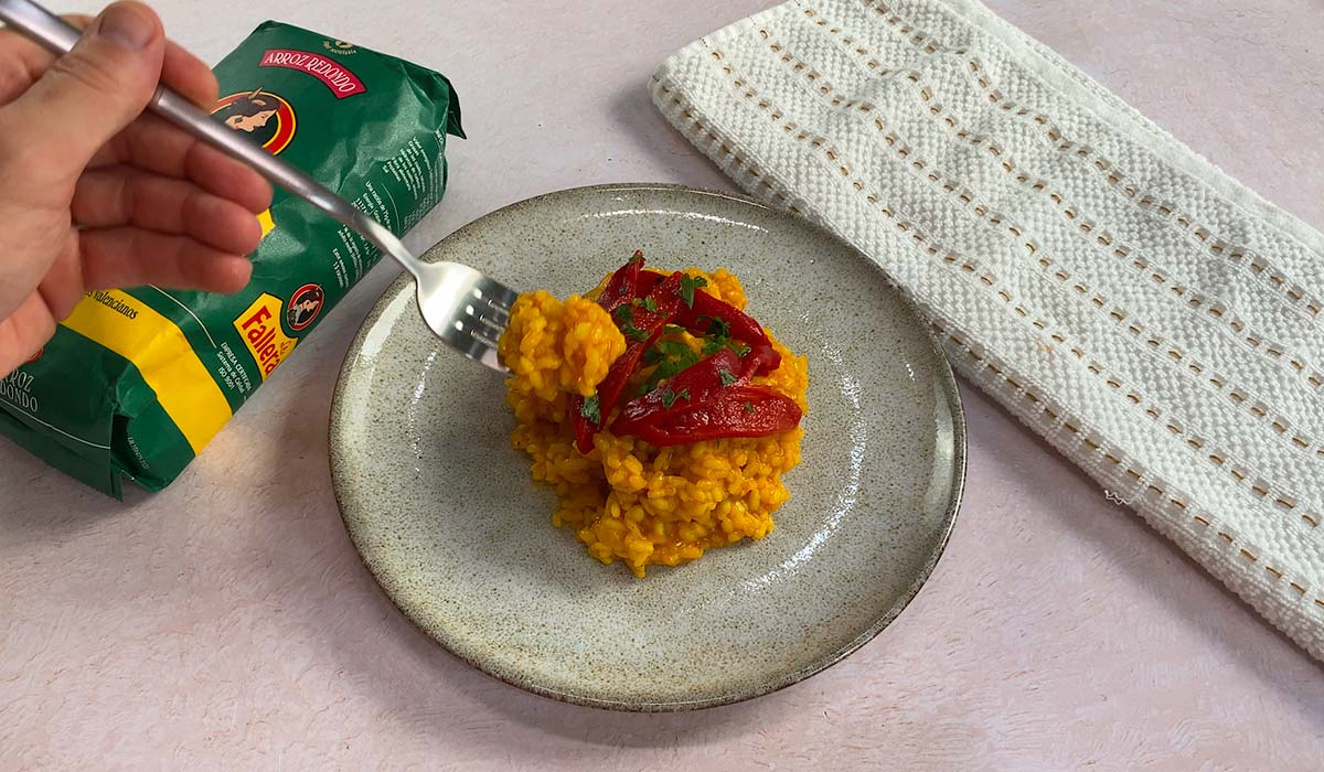 Presentación de Arroz con pinchitos