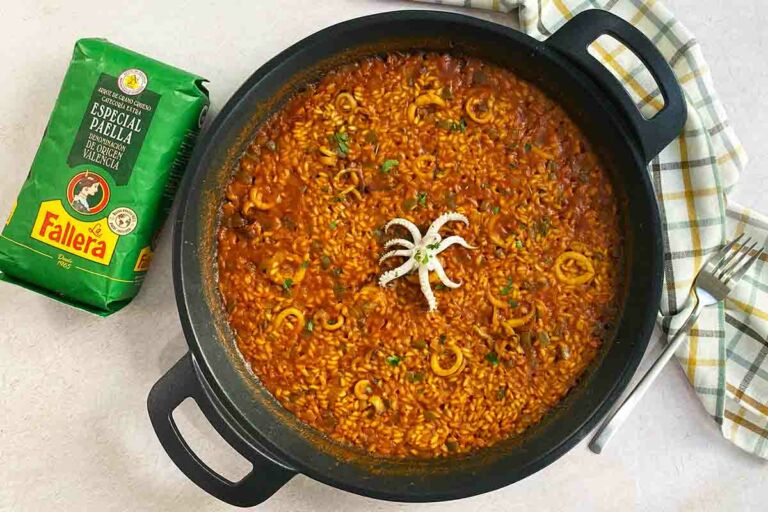 Paella-con-calamares